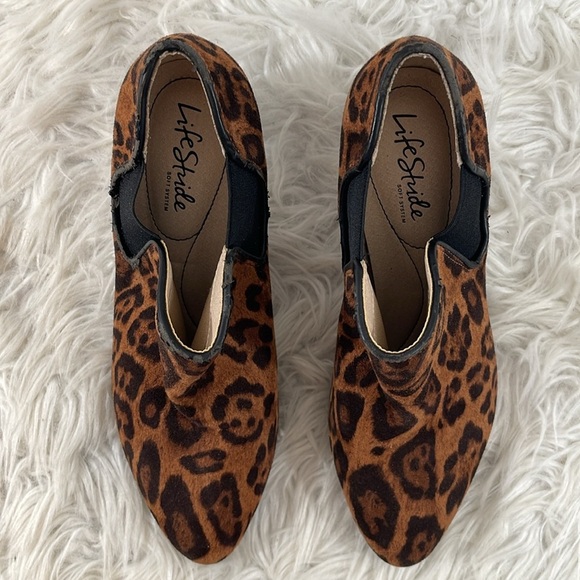 Lifestride Slip-On Booties - Gilmore Leopard Ankle Boot Size 8 New - Picture 3 of 13